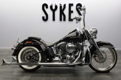 Image of Harley-Davidson SOFTAIL DELUXE